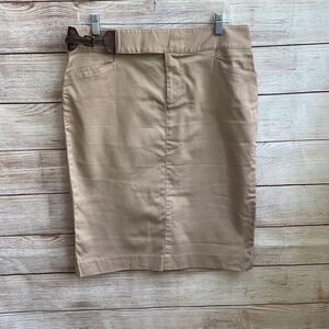 LAUREN RALPH LAUREN SKIRT WITH SIDE BUCKLE WAIST IN KHAKI